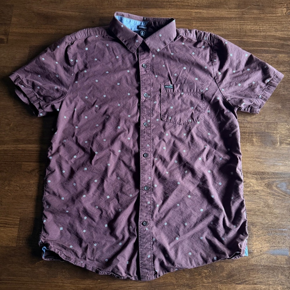 Volcom Mens Modern Fit Short Sleeve Button Down Shirt Brown Geometric Print M